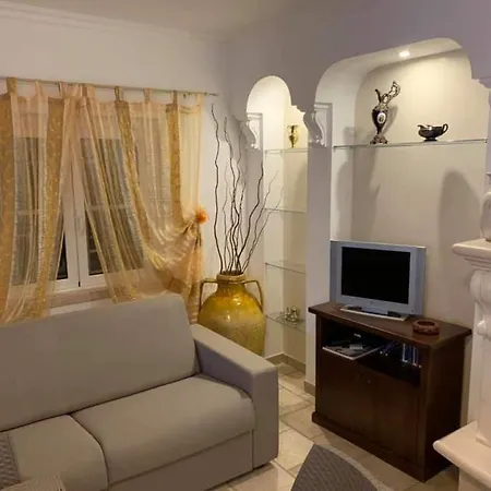 Trulli Beatrice לוקורוטונדו